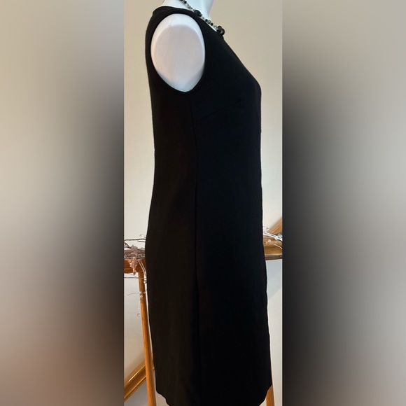 Talbots Midi Sleeveless Dress. Thick Material. Closure Zip In Back Sz 8 - Picture 5 of 15